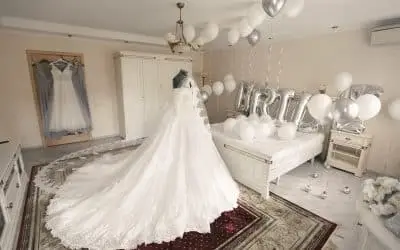 What to Do with Your Wedding Dress After the Wedding? 7 Ideas