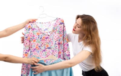 How to Hang a Strapless Dress Without Damaging It?