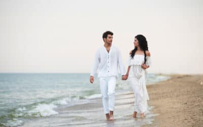 How to Dress for a Beach Wedding in Chicago?