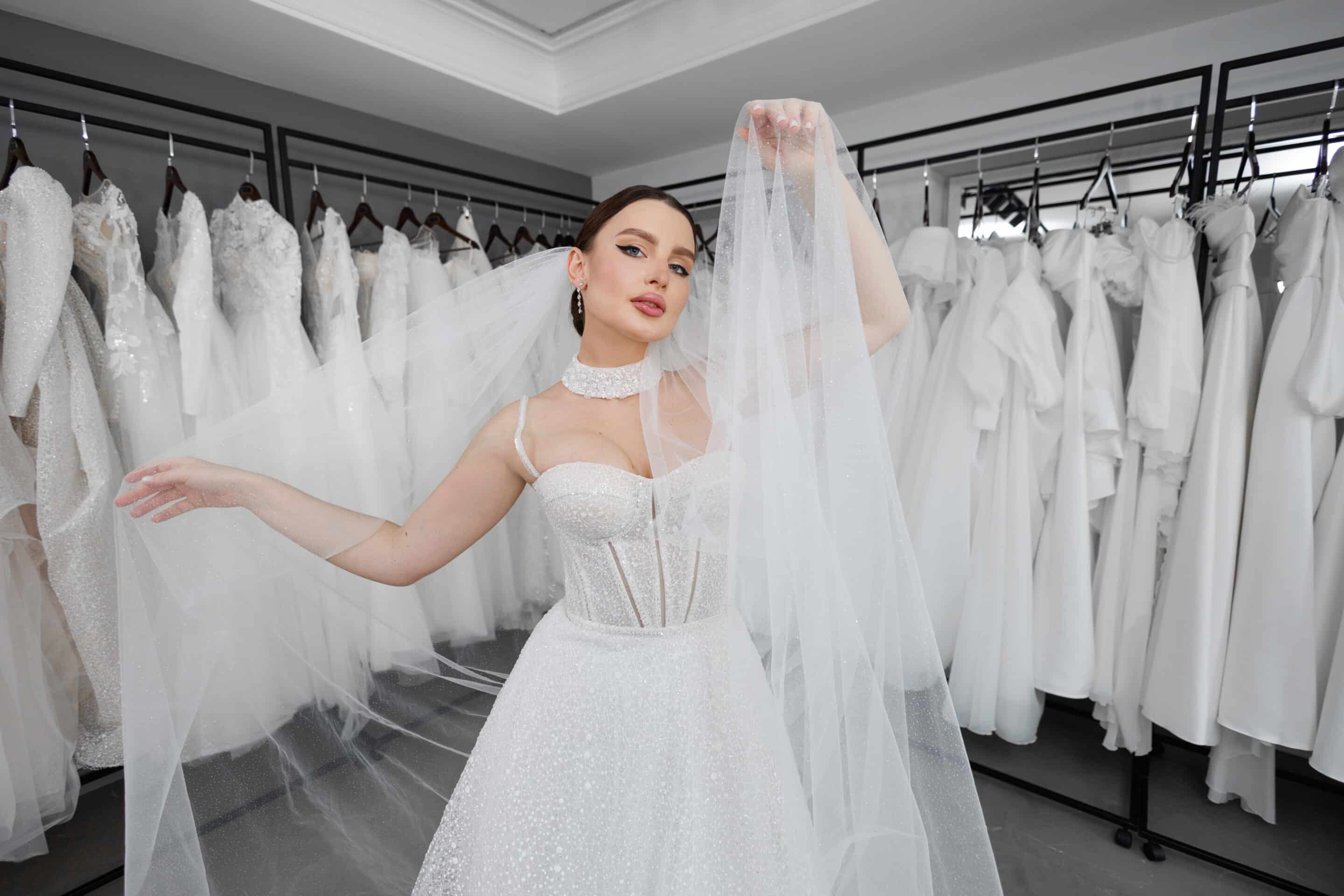 How to clean wedding dress with oxiclean in Chicago?