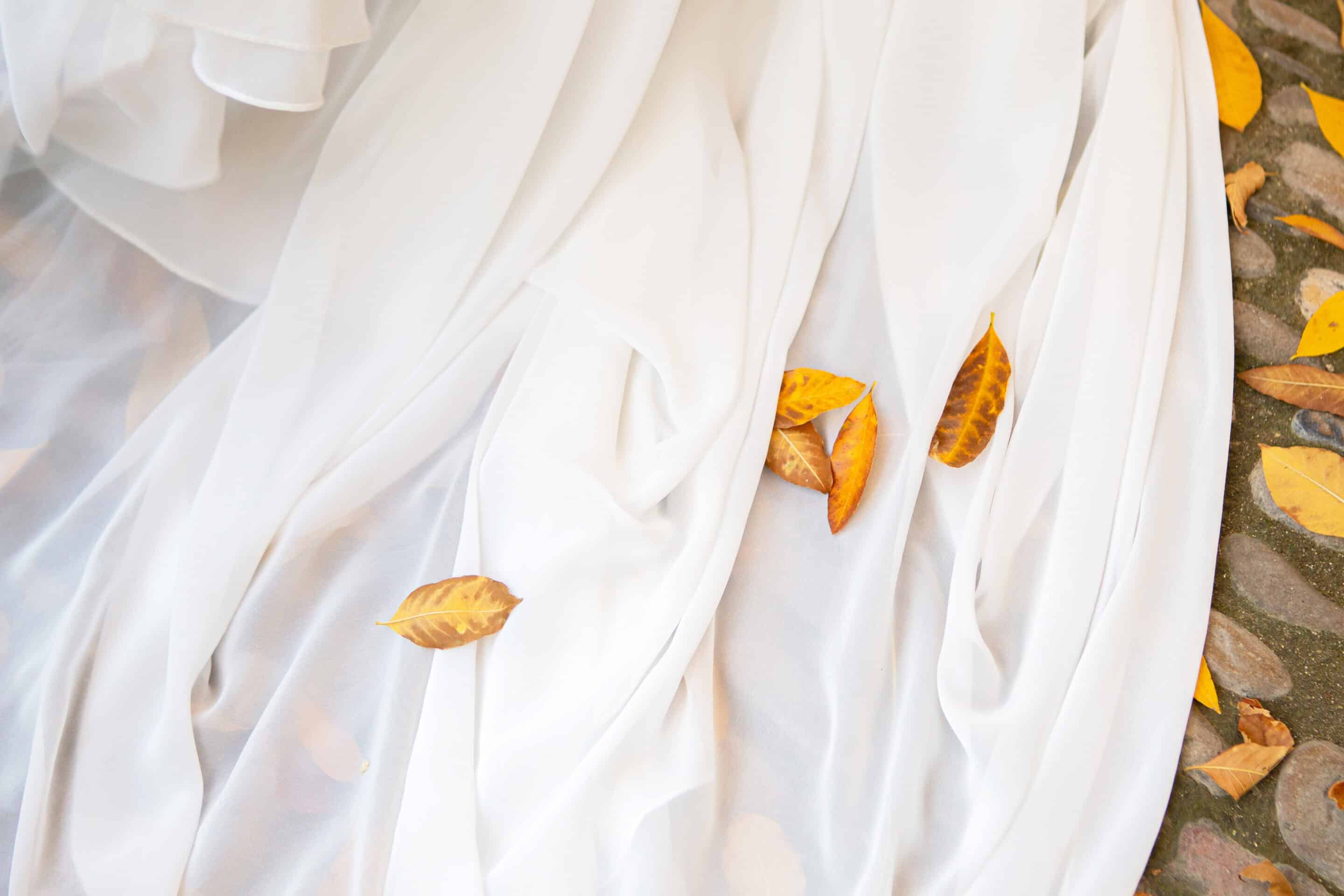 How long will a wedding dress stay white in Chicago?