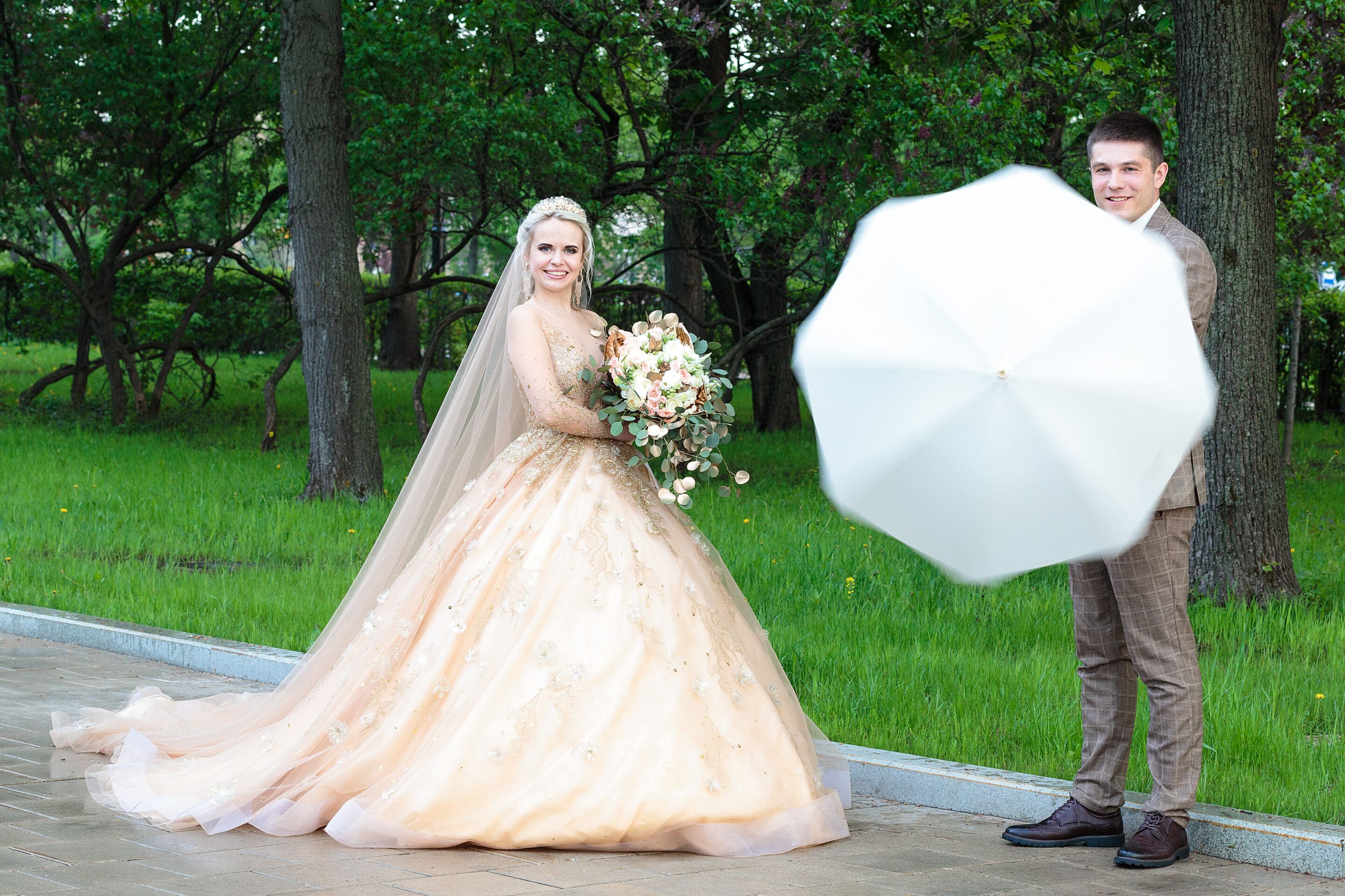 What Can You Wear Over a Strapless Dress? 1 What can you wear over a strapless dress in Naperville?